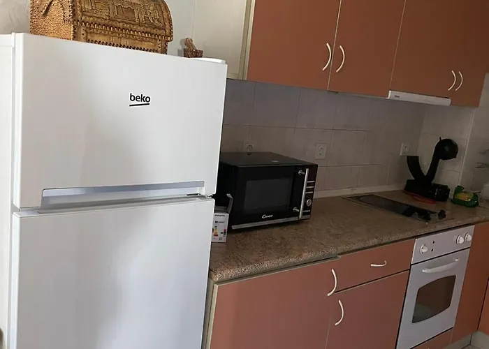 Flat- 6 People- Chataldja